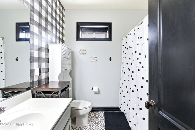 13700 Windy Haven Way, Louisville, KY 40299