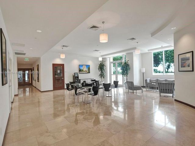 2475 Brickell Ave 2006, Miami, FL 33129