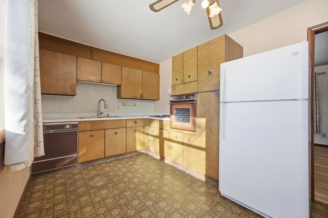 1421 19th Street S, Fargo, ND 58103