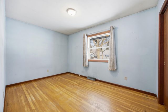 1421 19th Street S, Fargo, ND 58103