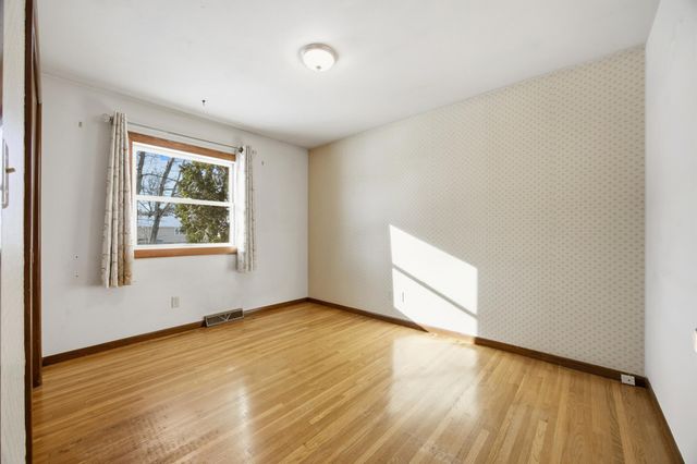 1421 19th Street S, Fargo, ND 58103