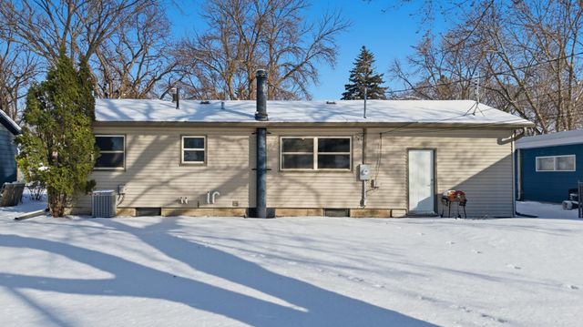 1421 19th Street S, Fargo, ND 58103