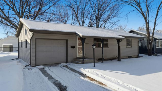 1421 19th Street S, Fargo, ND 58103