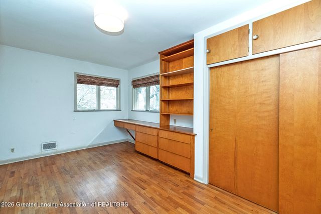 3001 Westchester Road, Lansing, MI 48911