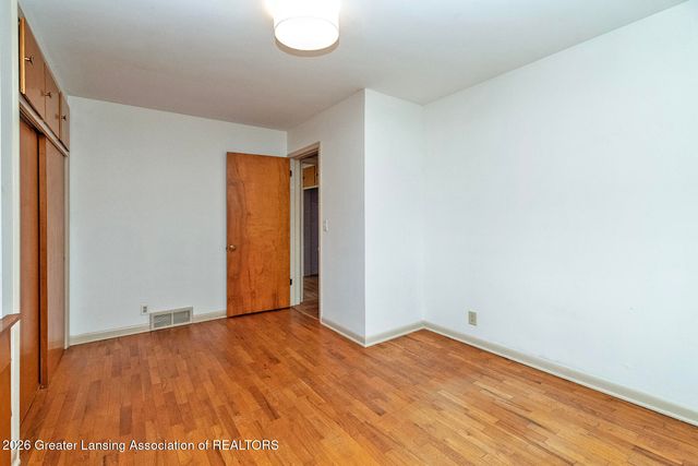 3001 Westchester Road, Lansing, MI 48911