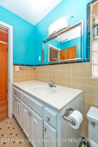 3001 Westchester Road, Lansing, MI 48911