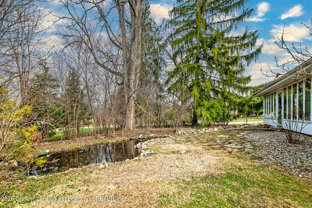 3001 Westchester Road, Lansing, MI 48911