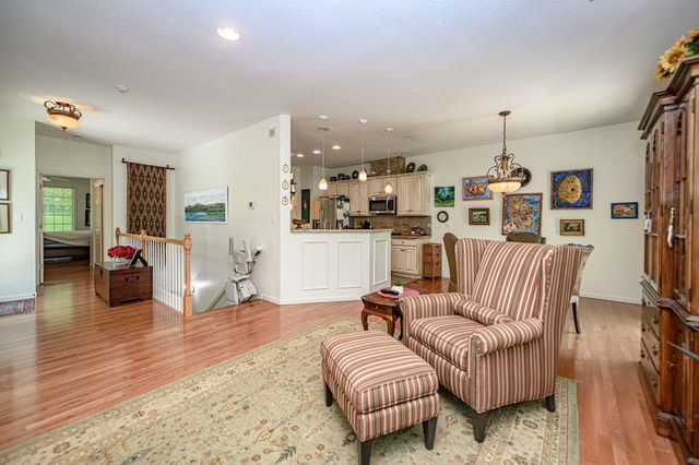 1809 SCARBOROUGH DR, Columbia, MO 65201