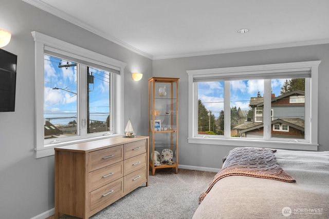 217 9th Avenue S, Edmonds, WA 98020