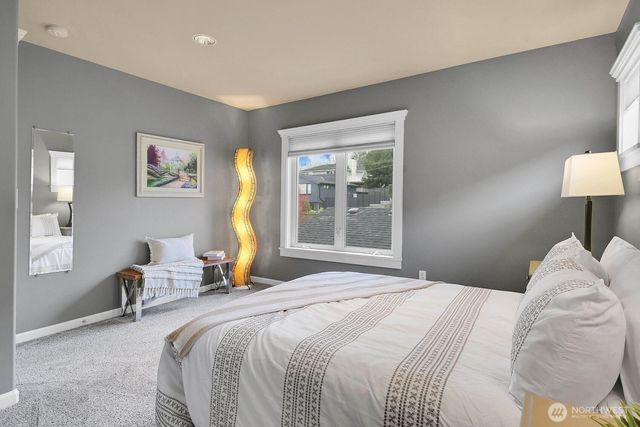 217 9th Avenue S, Edmonds, WA 98020