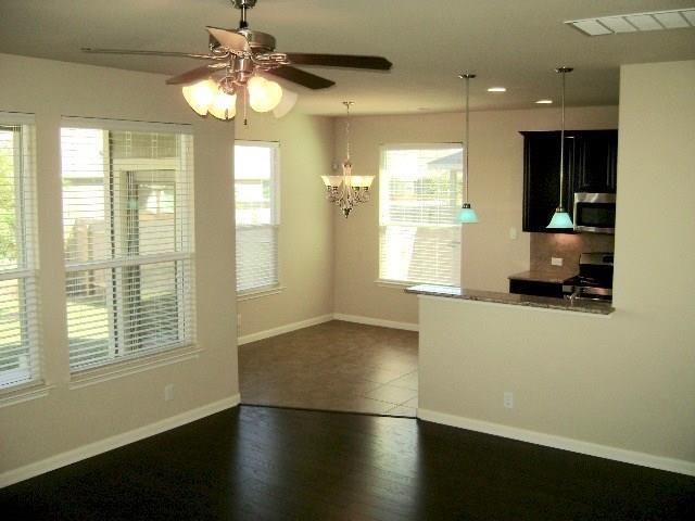 8513 Inca Dove DR 363, Austin, TX 78729