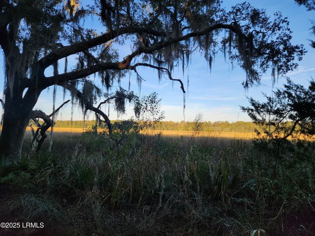 301 Founders Oak Way, Yemassee, SC 29945