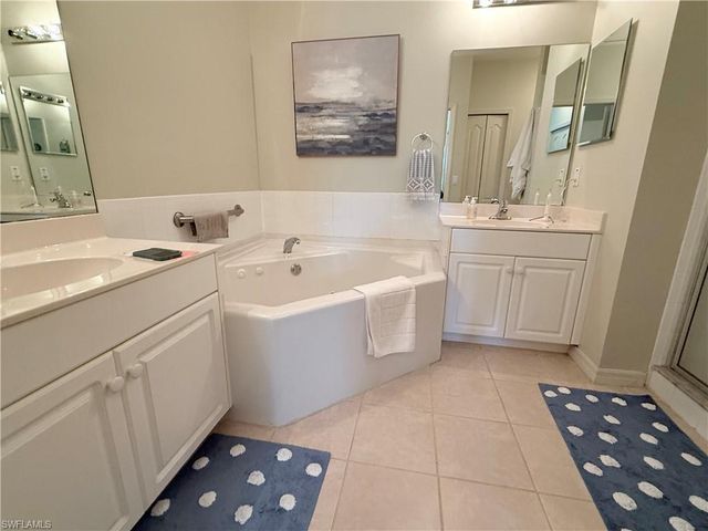 3555 Laurel Greens LN N 202, Naples, FL 34119