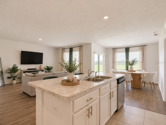 1040 CAMBRIDGE DRIVE, Winter Haven, FL 33881