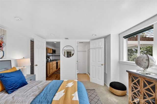 8261 Northrop Place SW, Seattle, WA 98136