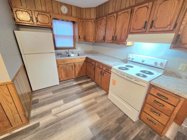 801 10th Avenue N, Saint Cloud, MN 56303