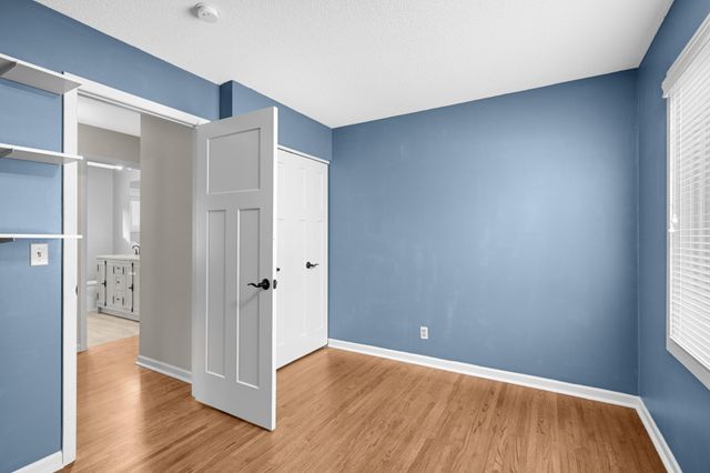 13312 Lakeview Drive, Burnsville, MN 55337