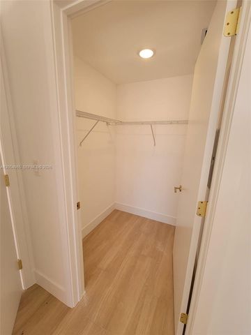 90 NE 32 609, Miami, FL 33127