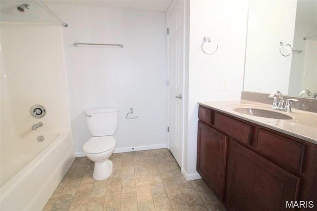 1124 Welsh Drive, Lake St Louis, MO 63367