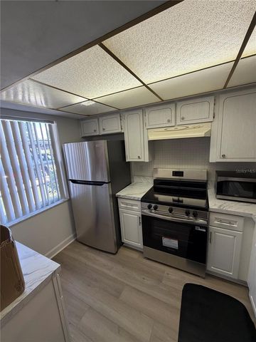4201 HAMPTON DRIVE, New Port Richey, FL 34652