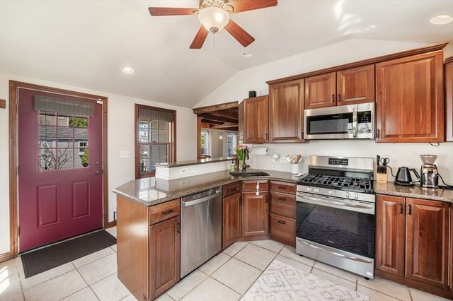 82 Dodge St 1, Beverly, MA 01915