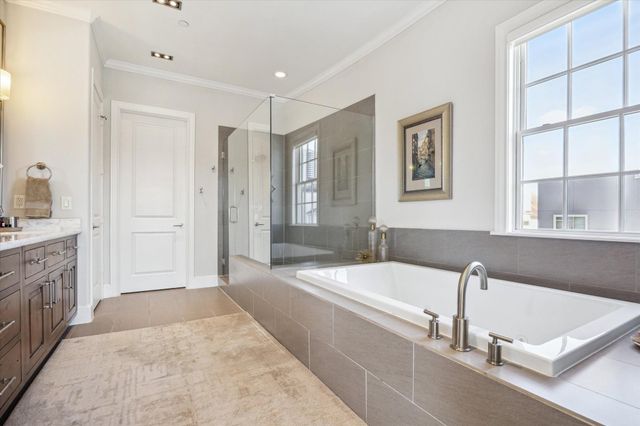 1619 Calumet Street, Houston, TX 77004