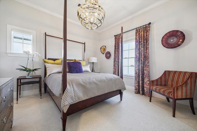 1619 Calumet Street, Houston, TX 77004