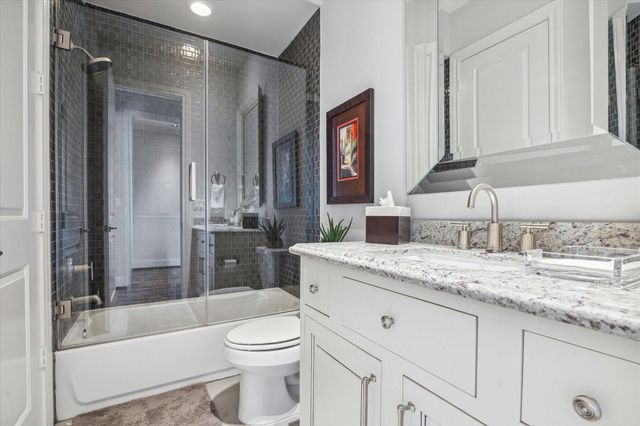 1619 Calumet Street, Houston, TX 77004