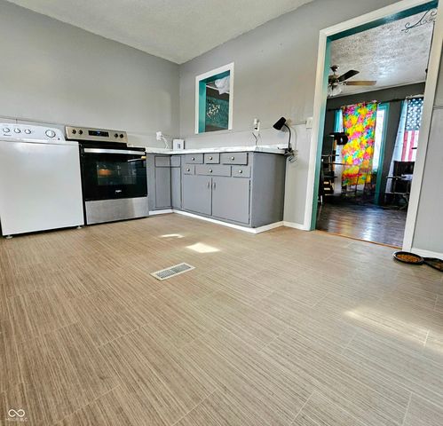 1525 E 23rd Street, Muncie, IN 47302