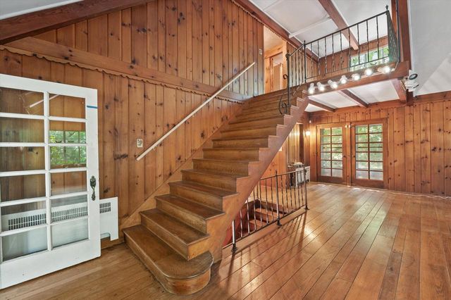 W349S4002 Waterville ROAD, Dousman, WI 53118