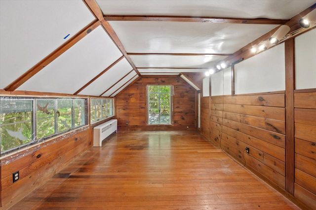 W349S4002 Waterville ROAD, Dousman, WI 53118