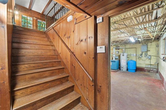 W349S4002 Waterville ROAD, Dousman, WI 53118