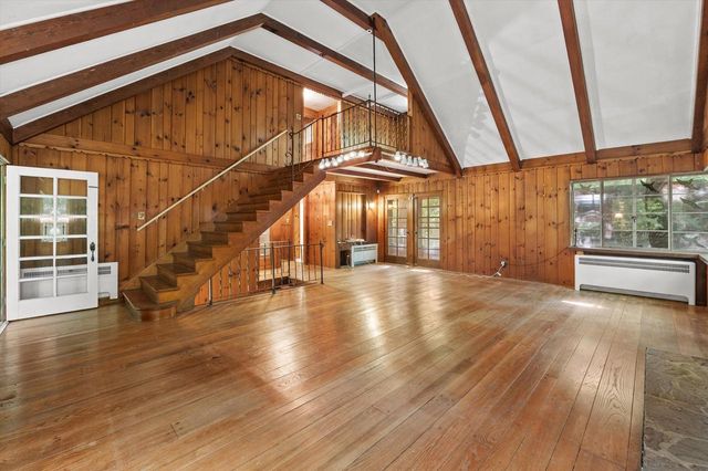 W349S4002 Waterville ROAD, Dousman, WI 53118