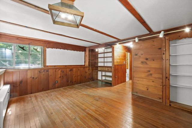 W349S4002 Waterville ROAD, Dousman, WI 53118