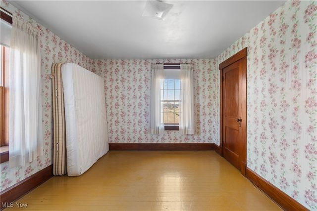 6779 Easton Street, Louisville, OH 44641