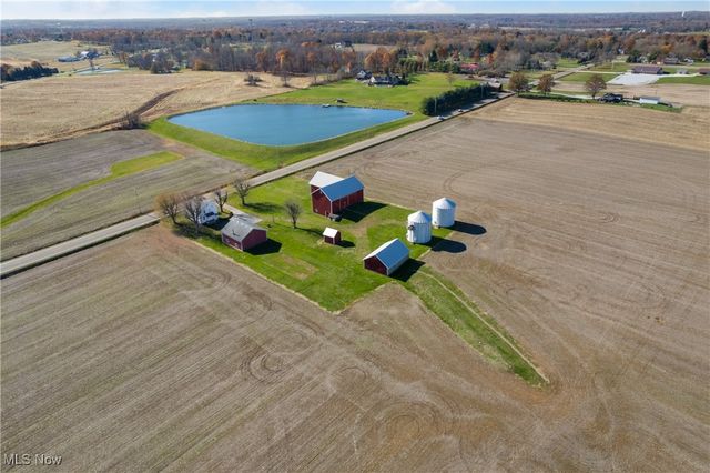 6779 Easton Street, Louisville, OH 44641