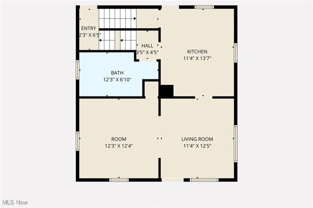 6779 Easton Street, Louisville, OH 44641