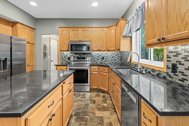 19700 Everest Path, Farmington, MN 55024