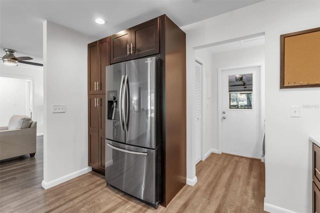 5519 PALM AIRE DRIVE, Sarasota, FL 34243