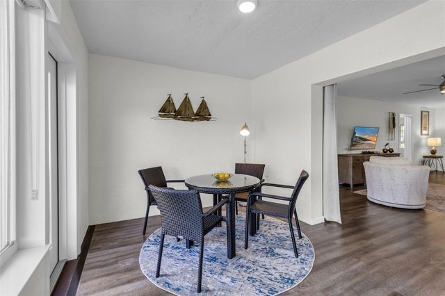 5519 PALM AIRE DRIVE, Sarasota, FL 34243