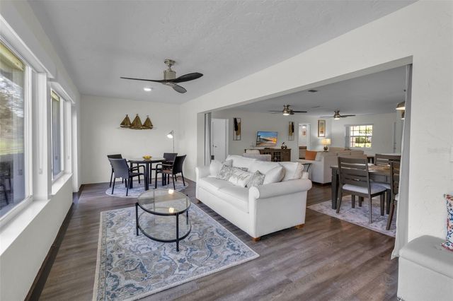 5519 PALM AIRE DRIVE, Sarasota, FL 34243