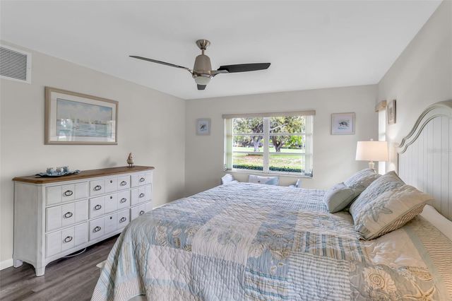 5519 PALM AIRE DRIVE, Sarasota, FL 34243