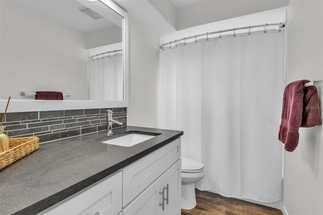 5519 PALM AIRE DRIVE, Sarasota, FL 34243