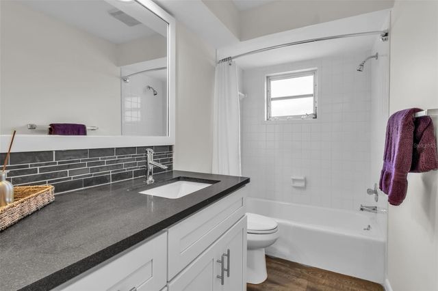 5519 PALM AIRE DRIVE, Sarasota, FL 34243