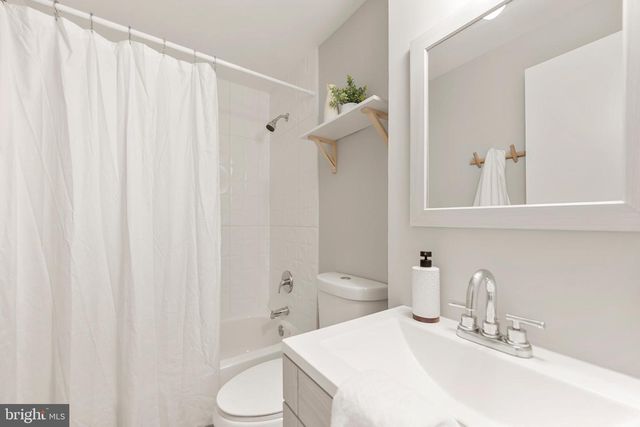 7400 MEADOWLEIGH WAY, Alexandria, VA 22315