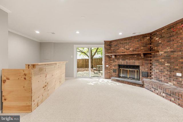 7400 MEADOWLEIGH WAY, Alexandria, VA 22315