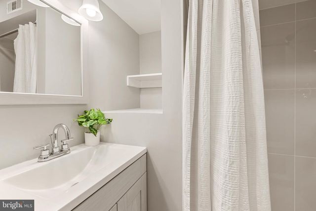 7400 MEADOWLEIGH WAY, Alexandria, VA 22315