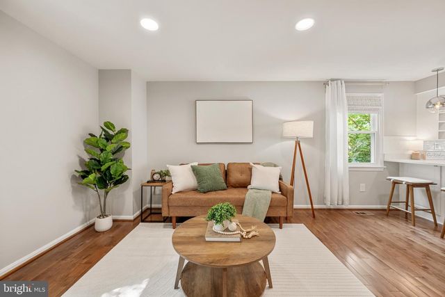 7400 MEADOWLEIGH WAY, Alexandria, VA 22315