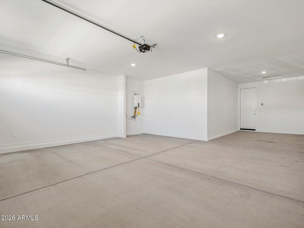 Image 11 of property listing at 17716 W ILLINI Street, Goodyear, AZ 85338