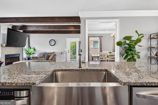 213 Towns Walk Drive, Athens, GA 30606